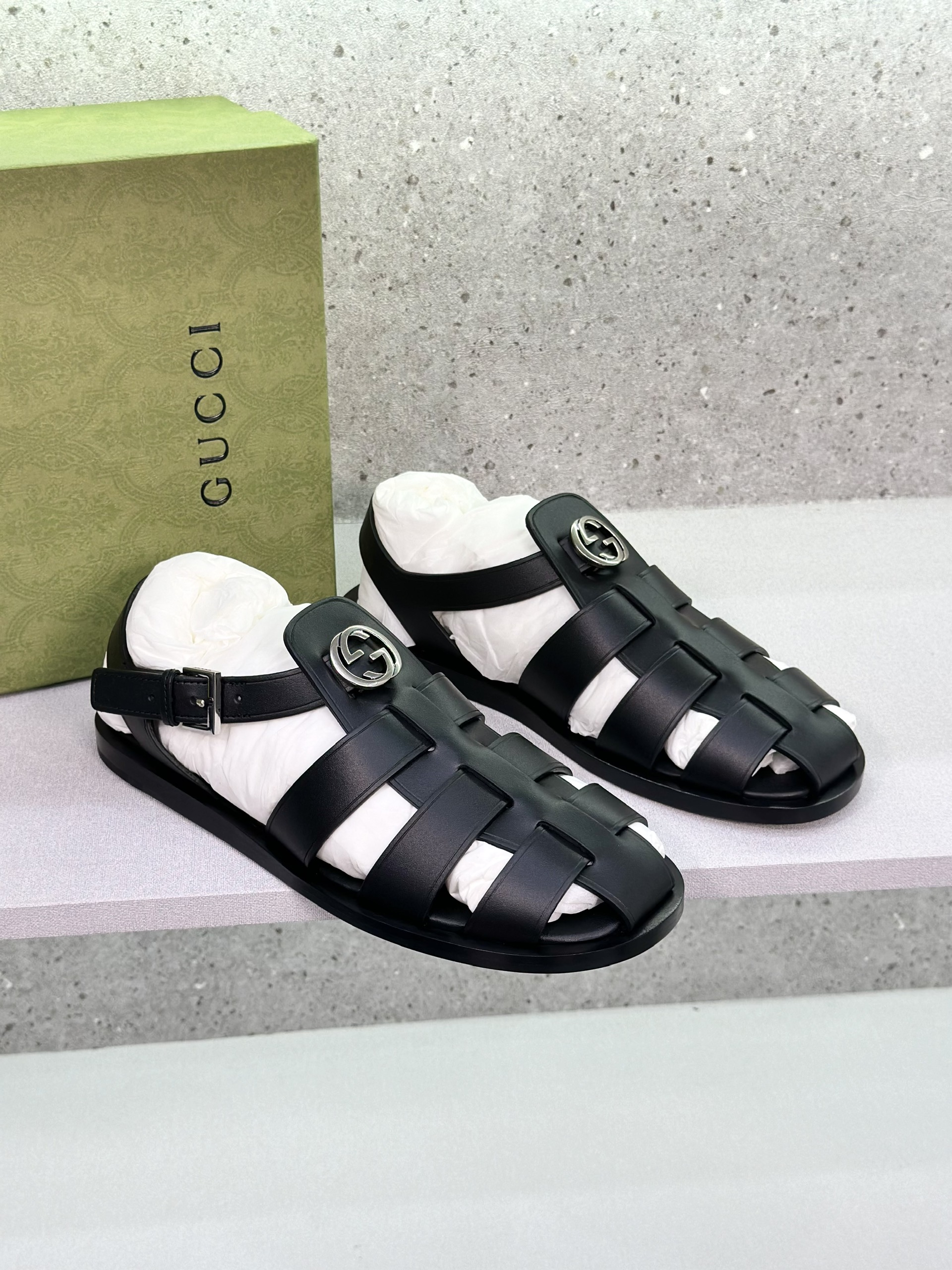 Dép rọ sandal Gucci GC Đen logo GG bạc Like Auth on web fullbox bill thẻ VTN
